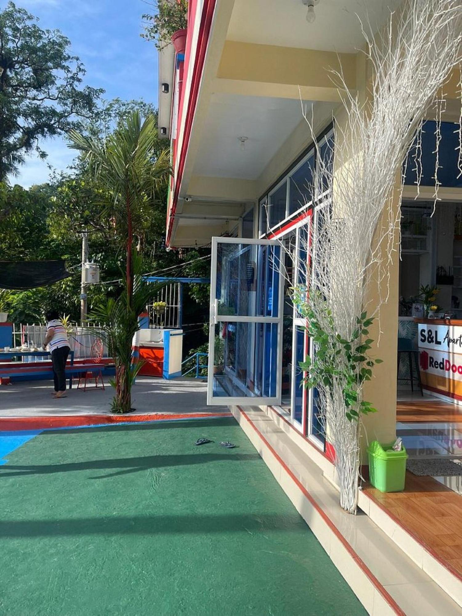 Reddoorz At S & L Apartelle Daraga Albay Legazpi Extérieur photo